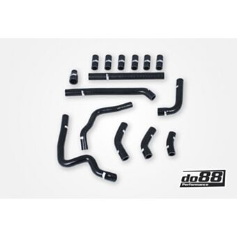 Przewody odpowietrzające skrzynię korbową Audi RS6 C5 2002-2004-Czarny